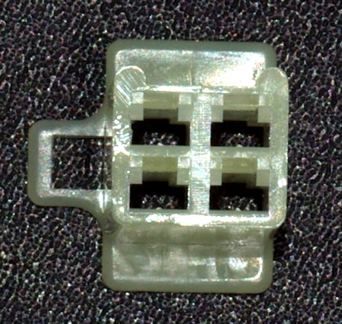 Japanisches 2,8mm Buchsengehäuse 4-polig